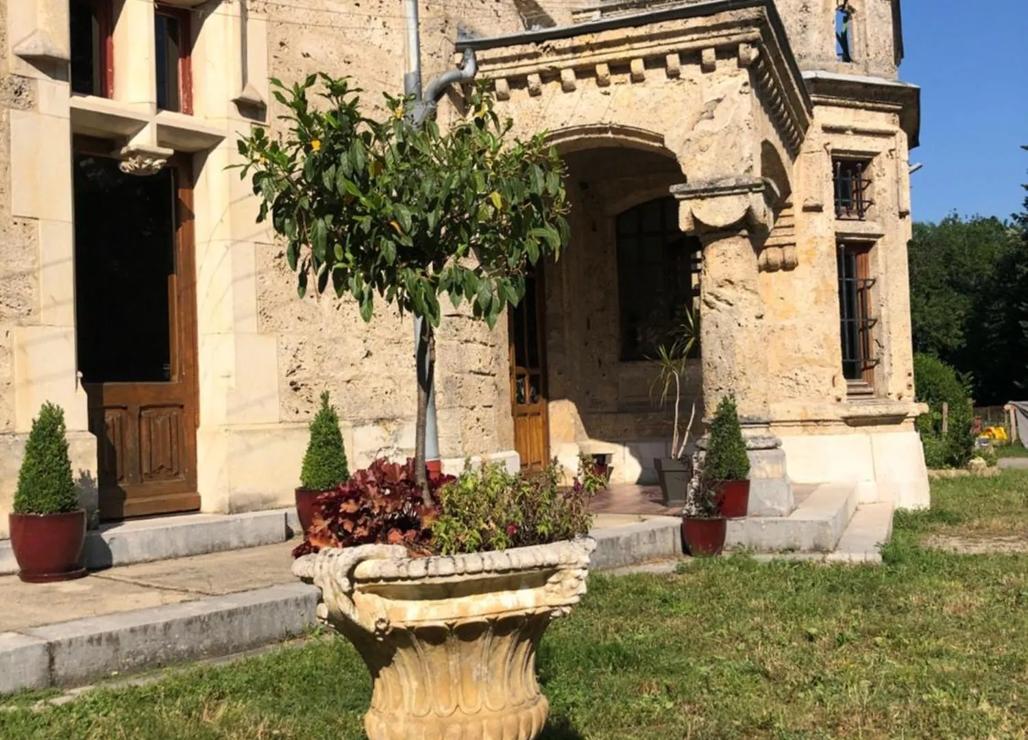 Guest house Chambres Au Chateau Saint-Geoire